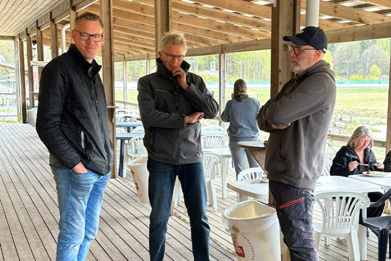 Klubbliv på verandan